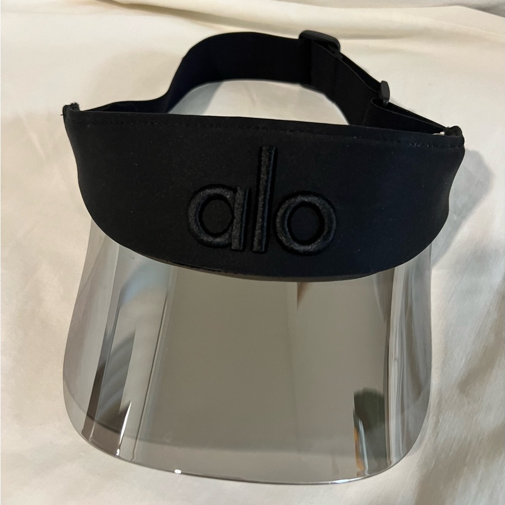 ALO Airlift Solar VISOR - used a couple of times.  Worn excellent condition